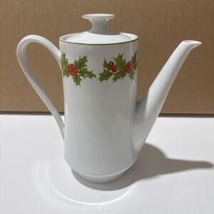 Schmidt Porcelana Brazil Christmas Teapot Holly Berry Pattern 8” Ceramic